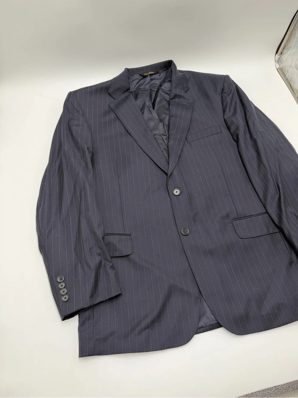 Jos. A. Bank Signature Gold Mens 44 RG Navy Blue Pinstripe 100% Wool Suit Gordon